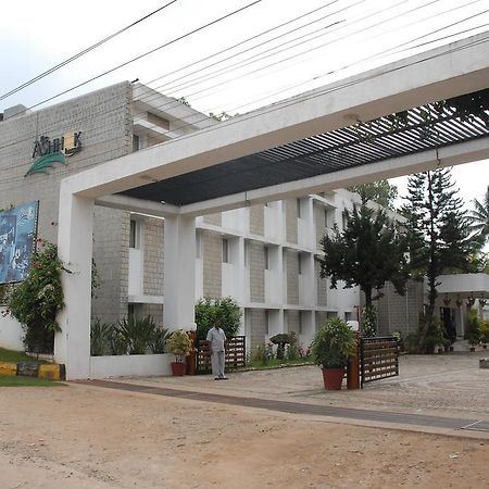 Hassan Ashok Hotel Buitenkant foto