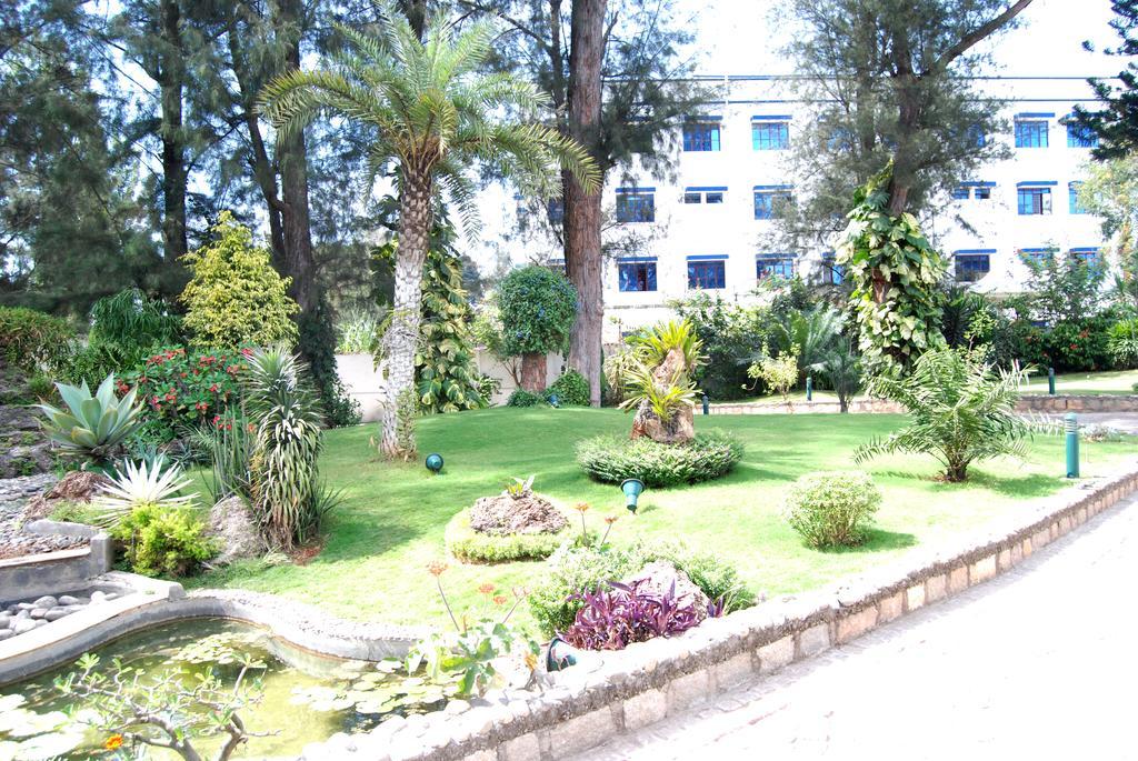 Hassan Ashok Hotel Buitenkant foto